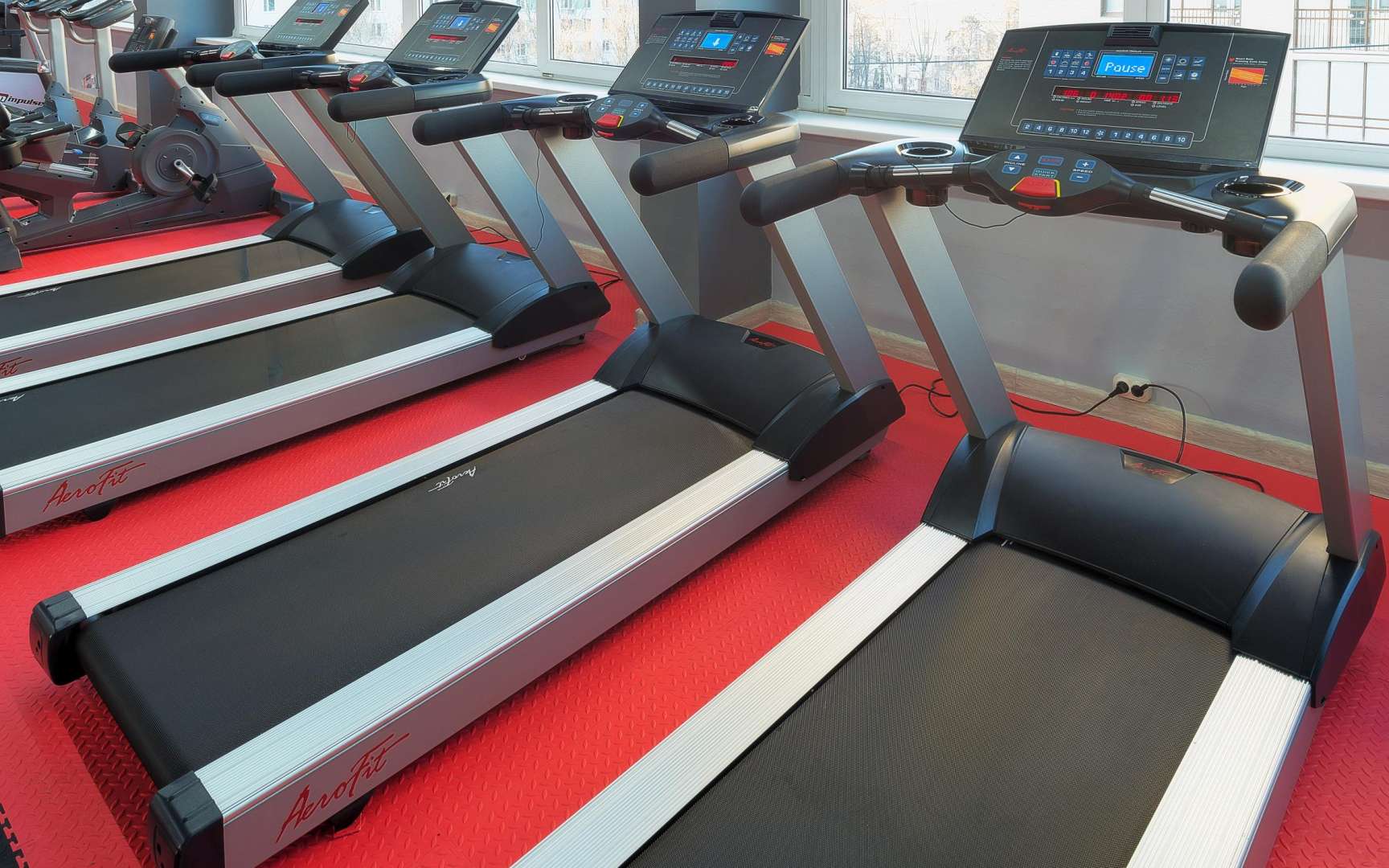 Fitness zone смоленск. Фитнес летчика Бабушкина 17. Power Zone фитнес. Powerzone на Бабушкинской. Русеан фитнес.