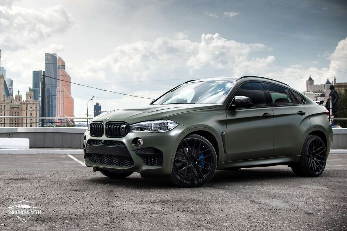 X4 x6 2. BMW x6m хаки. BMW x6m Urban Green. БМВ x6 m матовая. BMW x6m матовый зелёный.