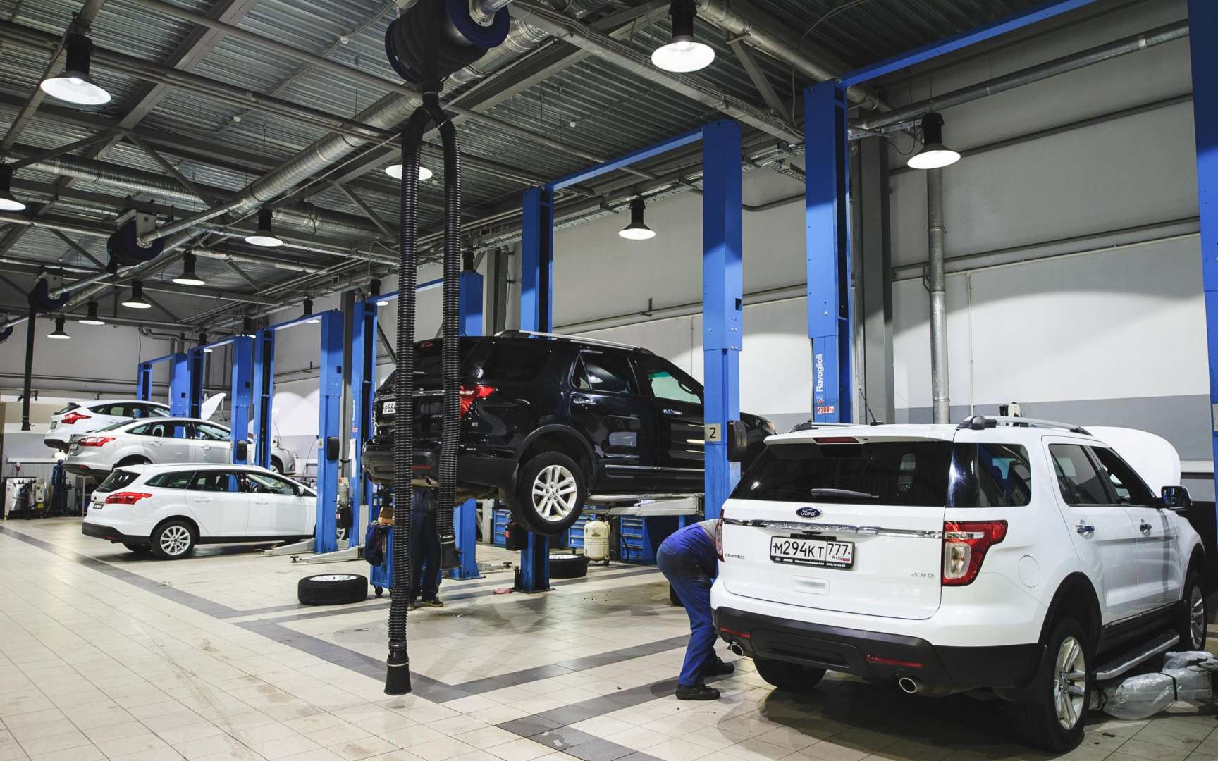 Техцентр голицыно. Аксель Моторс Васильевский остров. Автосервис Changan.