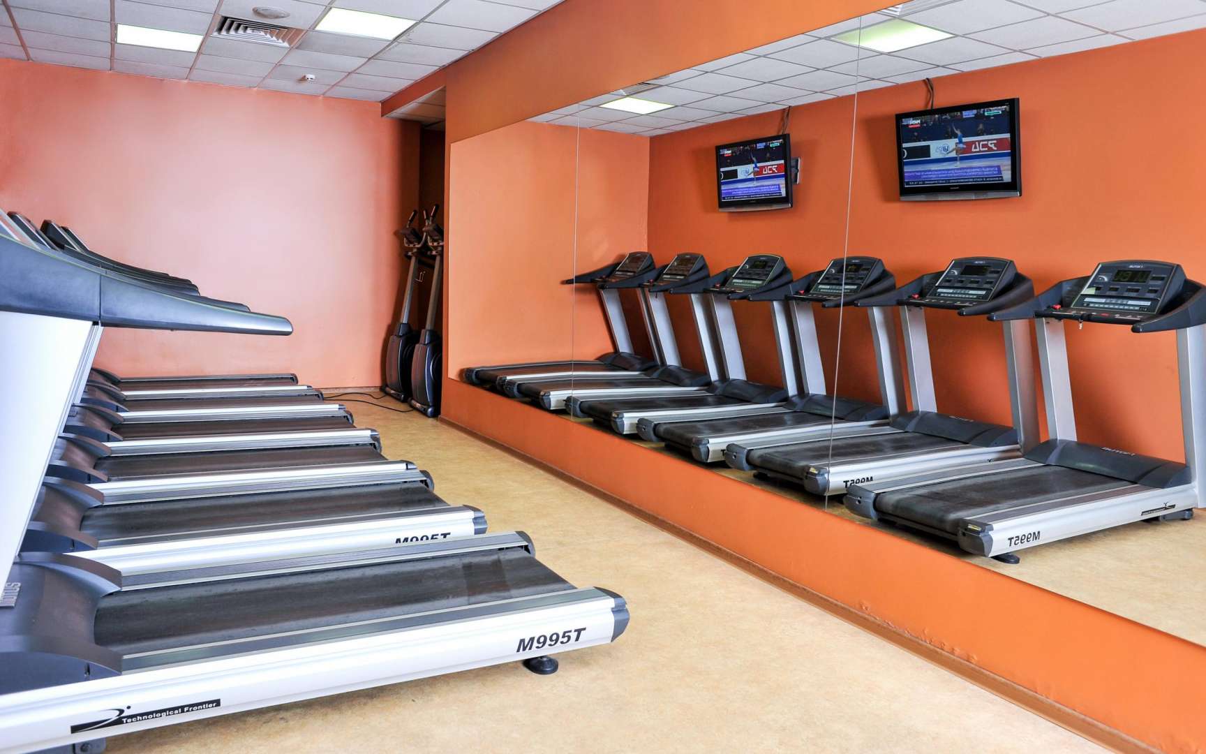 Platinum fitness. Платинум фитнес Медведково. Платинум фитнес Рязанский проспект. Платинум фитнес Владивосток. Фитнес платинум на широкой.