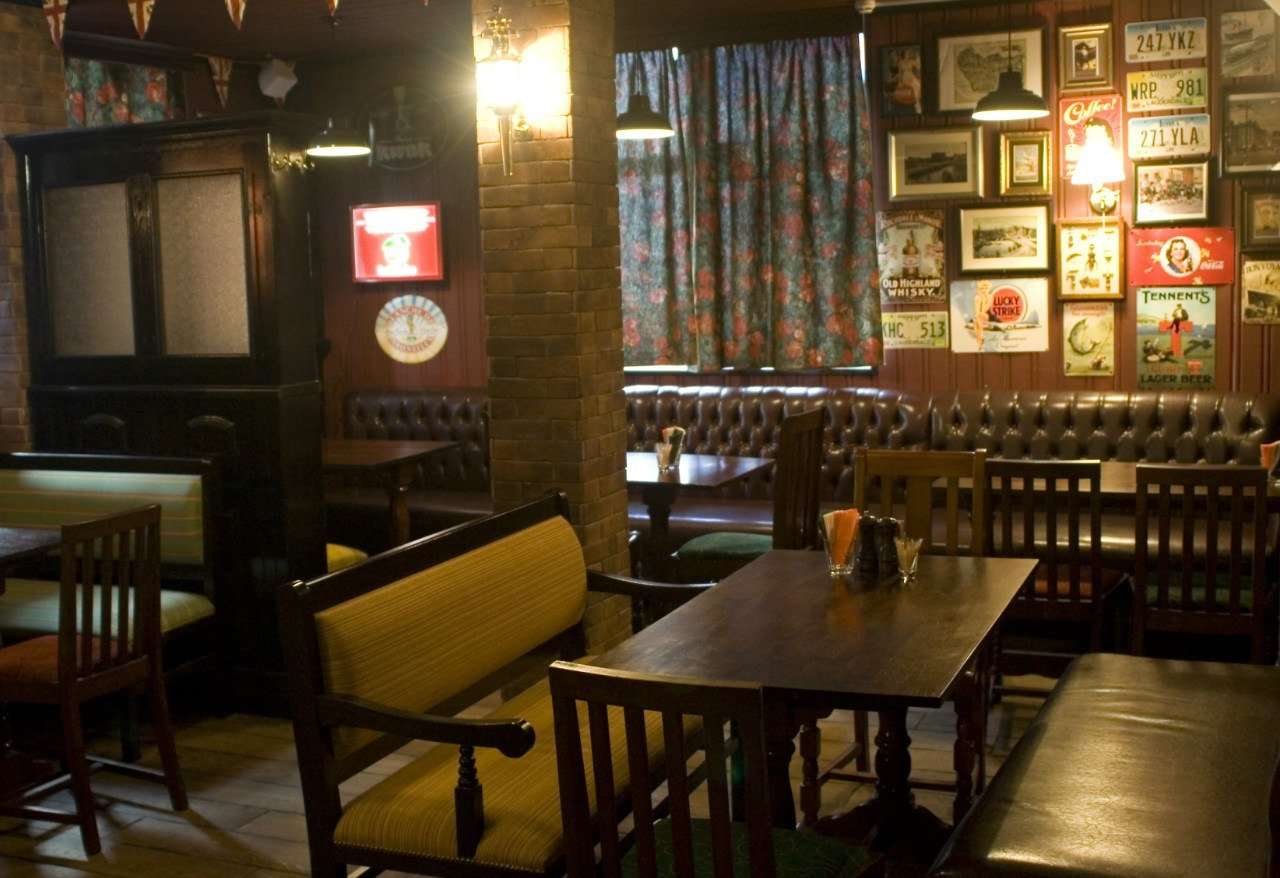 Gilroy s pub братиславская